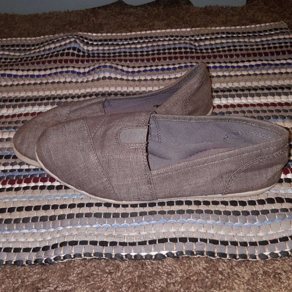 Gray Flats